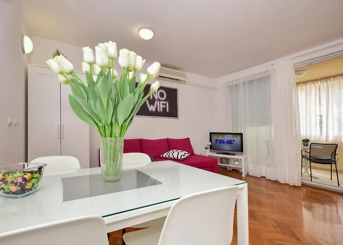 Heart Of Appartamento Makarska